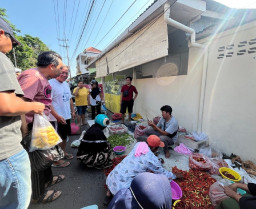 Emak-Emak Cinta Gus Fawait Optimis Raih 70 Persen Suara Perempuan di Pilkada Jember