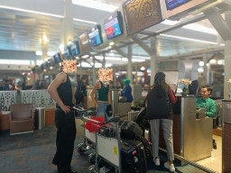 Pelanggar UU, Imigrasi Surabaya Pulangkan WNA Rusia dan Tunisia ke Negara Asal