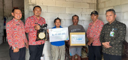 Pekerja Rentan DBHCHT Mojokerto Terima Santunan Kematian Rp 42 Juta dari BPJamsotek