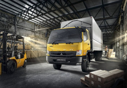 Perubahan Minor Mitsubishi Fuso Varian Fighter-X Makin Gagah dan Tangguh