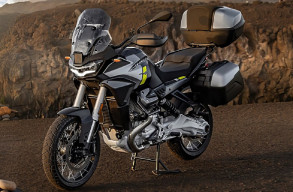 Moto Guzzi Stelvio Seharga Rp 850 Juta, Dirancang Unggul di Segala Medan