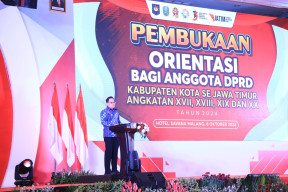 Pj Gubernur Adhy Ingatkan Tugas Mulia Wakil Rakyat