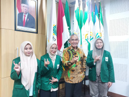 Baca juga : Daya Beli Masyarakat Turun, Unusa Beri Kemudahan untuk Biaya Kuliah dan Tidak Naikkan DPP-DOP