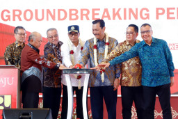 Pj Gubernur Adhy Bandara Dhoho Kediri Diresmikan Bersama Ground Breaking Akses Jalan Tol