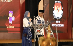 Menuju Indonesia Emas, Mbak Vinanda-Gus Qowim Siapkan Program Smart Living