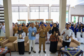 Gelar Seminar Kajian Koleksi Museum Airlangga, Disbudparpora Kenalkan Sejarah pada Generasi Muda