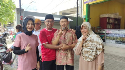 Dikunjungi Vinanda - Gus Qowim, PKL GOR Jayabaya : Kami Kangen Jualan di GOR