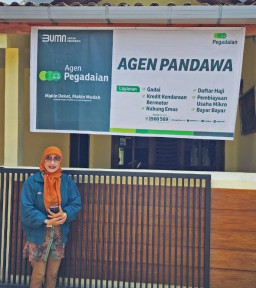 Bu Heru Raih Penghargaan Omset Terbanyak 2024