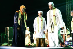 Kiai Mutawakkil Genggong Sebut Khofifah Gubernur Idola