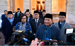 Prabowo Beri Perhatian Sri Mulyani yang Kedinginan