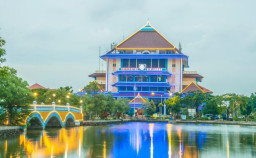 Talskhow Refleksi 2024, Unair Soroti Penegakan Hukum untuk Kemajuan Ekonomi Jatim