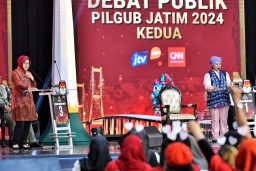 Pasca Pilkada Serentak, Risma Tunggu Putusan MK, Luluk Ingatkan Sulit