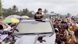 Gus Miftah, Sehari-hari Bergelimangan Mobil-Moge Mewah