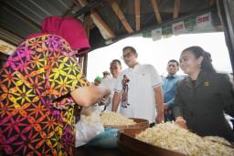 Pj Wali Kota Mojokerto Sidak Pasar, Temukan Harga Sayur Naik