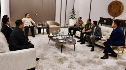 Prabowo Gelar Rapat Terbatas, di Ruang Tunggu Pangkalan TNI AU Halim Perdanakusuma
