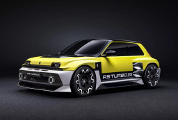 Siap Diproduksi 2026, Renault 5 Turbo 3E Melaju hingga 100 Km/Jam