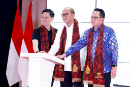 Pj Gubernur Jatim Optimistis Makin Luaskan Lapangan Kerja dan Tingkatkan Kesejahteraan Masyarakat