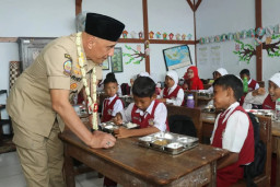 Sasar 3.504 Siswa, Pemkab Bangkalan Mulai Uji Coba Program MBG