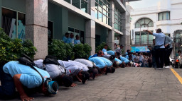 Pasca di Tetapkan, Relawan Suket Teki Nusantara Sujud Sukur, Vinanda : Kami Tetap Turun ke Bawah