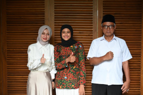 Terpilih Wali Kota Kediri, Mbak Vinanda dan Gus Qowim Silaturahmi ke Rumah Bunda Fe