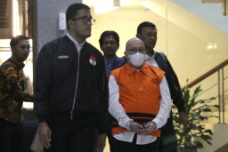 PT Taspen, Dibobol Dirutnya Rp 200 M