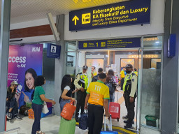 Jelang Libur Panjang Akhir Januari, KAI Daop 8 Surabaya Jalankan KA Tambahan