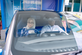 Dukung Ekosistem Kendaraan Listrik, Gelegar PLN Mobile Tahun 2024 Serahkan Hadiah Utama