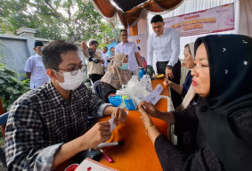 Peringati HUT Partai Gerindra ke-17, Warga Kelurahan Jepara Ikuti Cek Kesehatan Gratis