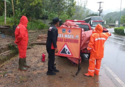 Diterjang Longsor Susulan, Akses Jalur Pacitan-Ponorogo Ditutup Total