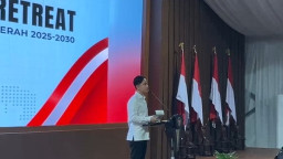 Gibran Ceramahi Kepala Daerah Peserta Retret