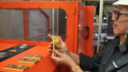 Freeport Kirim Emas Batangan Perdana 125 kg Senilai Rp207 Miliar ke Antam