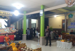 Sedekah Bumi di Desa Kedungwonokerto Dimeriahkan Kesenian Wayang Kulit