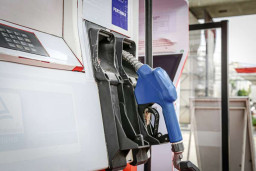 Presiden, Bahlil dan Pertamina, Tanggapi Oplosan Pertalite ke Pertamax