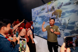 Bupati Yani Mulai Perkenalkan Gedung Gresik Universal Sains Kepada Siswa