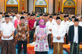 Khofifah: KH M. Yusuf Hasyim Layak Jadi Pahlawan Nasional