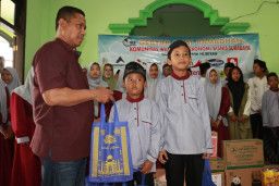 Sinergi Korporasi dan KWEBS Serahkan Bantuan ke Tiga Panti Asuhan