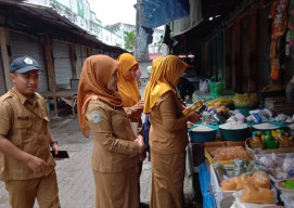 Diskop Umdag Bangkalan Temukan Minyak Goreng Tak Sesuai Takaran di Pasaran