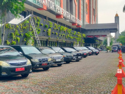 Jelang Lebaran 2025, Pemkot Surabaya Kumpulkan Mobil Dinas ASN