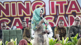 Dekat Tanpa Sekat, Ning Ita - Cak Sandi Tasyakuran dengan Ribuan Relawan 'Bolo Sewu'