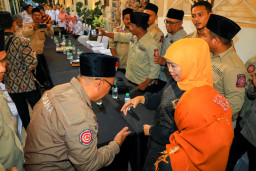 Gubernur Khofifah Apresiasi Peran Pejuang Kemanusiaan dan Agen Perubahan