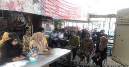 Stabilkan Harga Minyak Goreng Ramadhan DPRD dan Disperindag Gelar Operasi Pasar