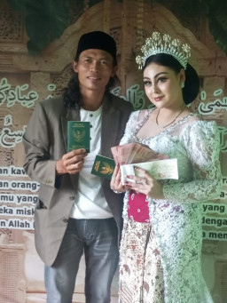Geger, Warga Lamongan Nikahi Pegawai Pemkab Gresik dengan Mahar Rp 1 Miliar