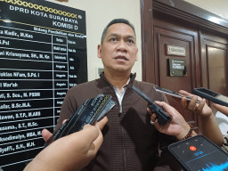 Tegas!, DPRD Kota Surabaya akan Kawal Kasus Penahanan Ijazah 31 Karyawan Sentosa Seal