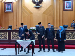 DPRD Surabaya Tetapkan Rancangan Awal RPJMD 2025-2029