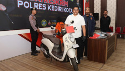 Baca juga : 4 Kali Keluar Masuk Penjara, Perempuan di Kediri 'Kuras Barang' di Kosan