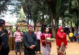 Momen Lebaran, Pemkab Sumenep Jadikan ‘Festival Ketupat’ Media Edukasi Generasi Muda