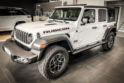 Intip SUV Premium Jeep Wrangler 4-Door Rubicon Seharga Hampir Rp2,4 Miliar