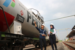 KAI Daop 7 Madiun Operasikan 4 Perjalanan KA Barang PP Setiap Hari