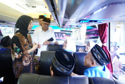 Mbak Vinanda Lepas 240 CJH Kota Kediri