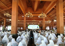 Kemenag Catat 461 CJH Ponorogo Dijadwalkan Berangkat ke Tanah Suci 17 Mei 2025